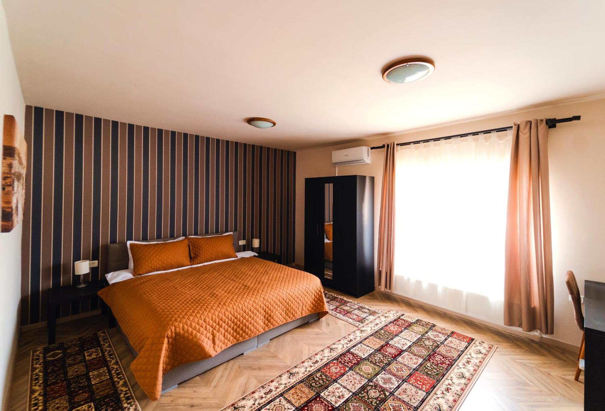Casa Pia Hotel Alba Iulia Exterior photo